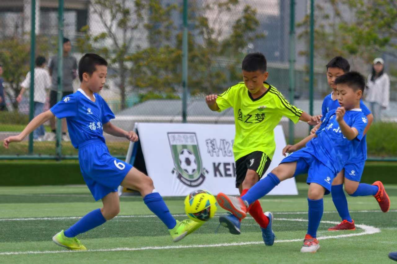 阿尔瓦雷斯 阿尔瓦雷斯