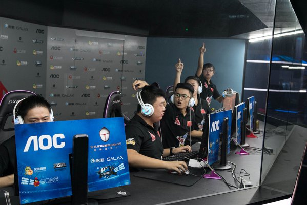 面临健康挑 面临健康挑