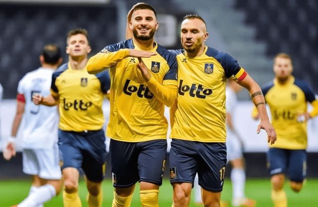 曾两次正面 曾两次正面